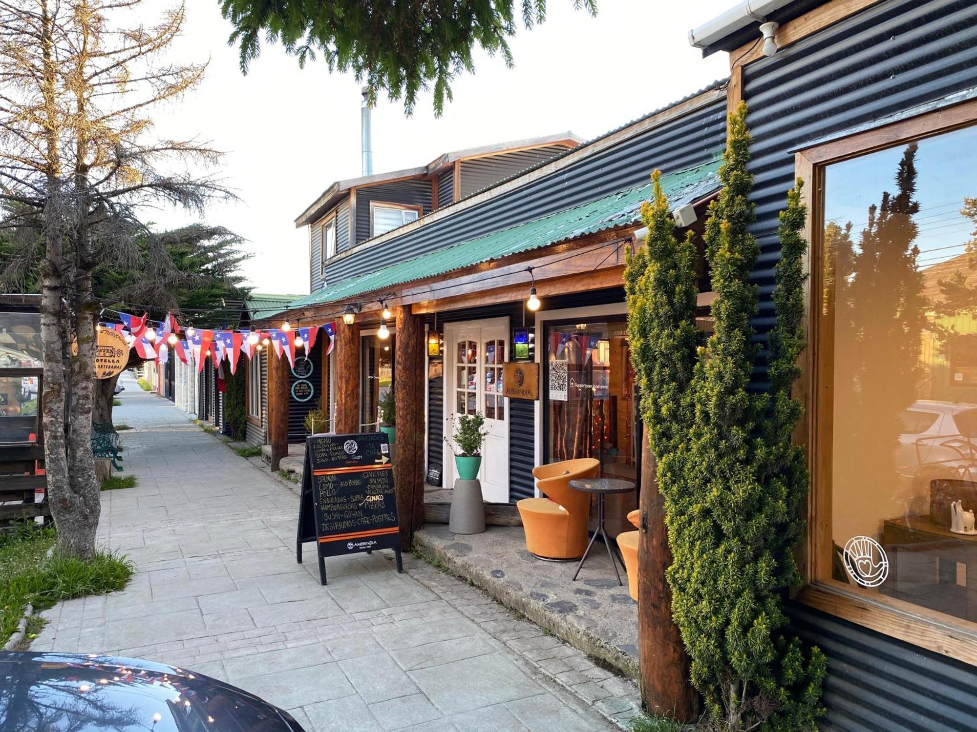 Hostal Amerindia Puerto Natales Exterior photo