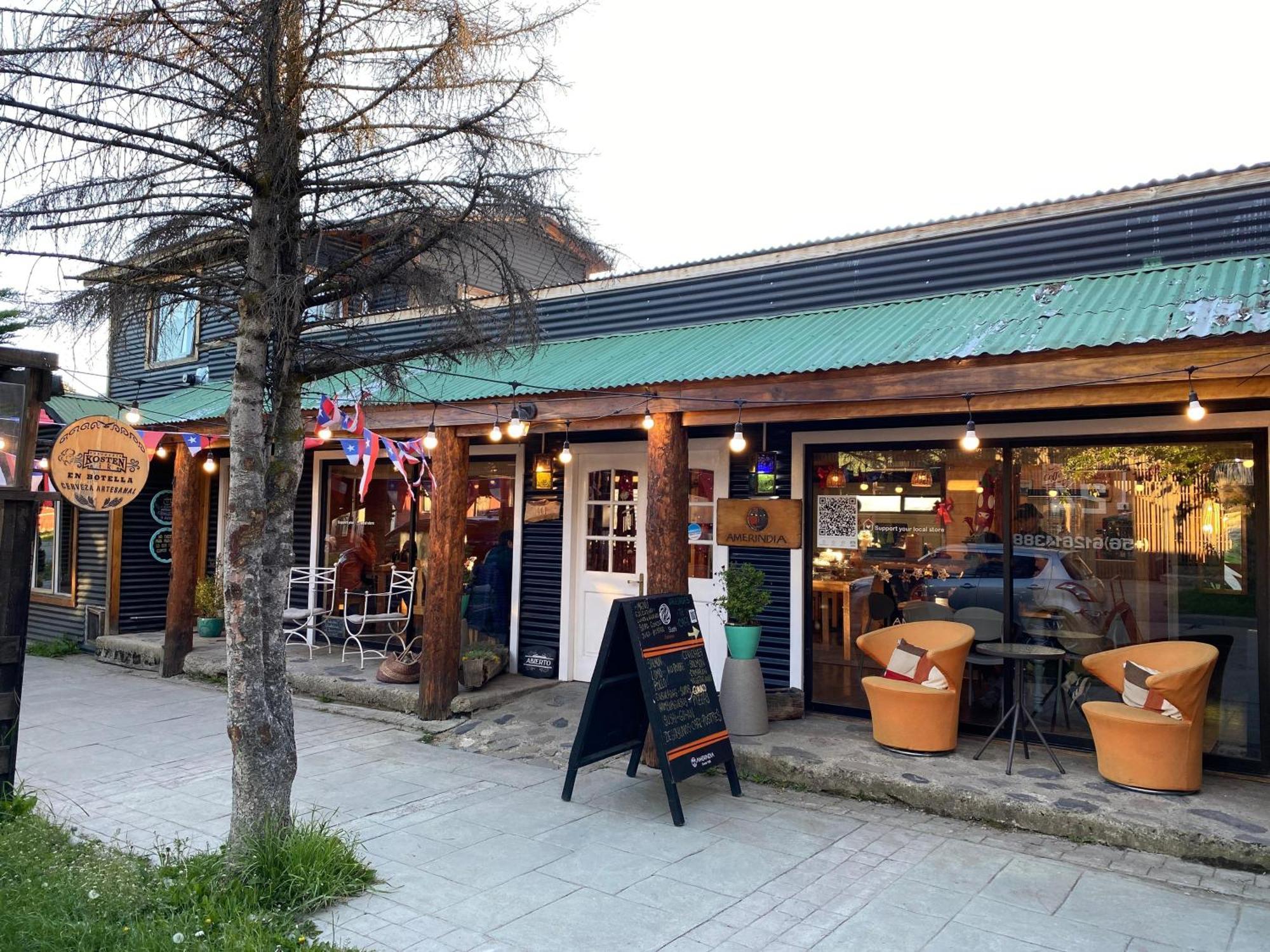 Hostal Amerindia Puerto Natales Exterior photo